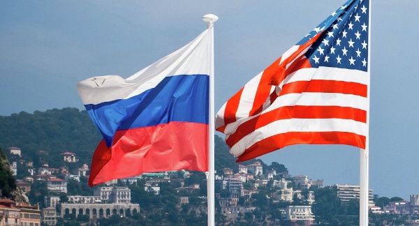 Trump amenaza con imponer aranceles a automóviles de la UE Trump amenaza con imponer aranceles a automóviles de la UE
