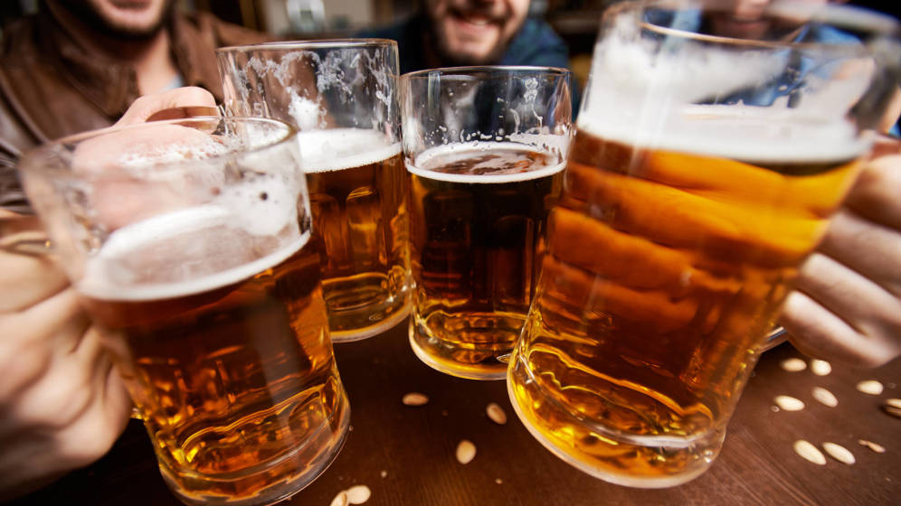 Cambio climático provocará alza en precio de cerveza