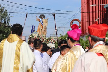 Feligresía católica celebra la Transfiguración del Divino Salvador del ...